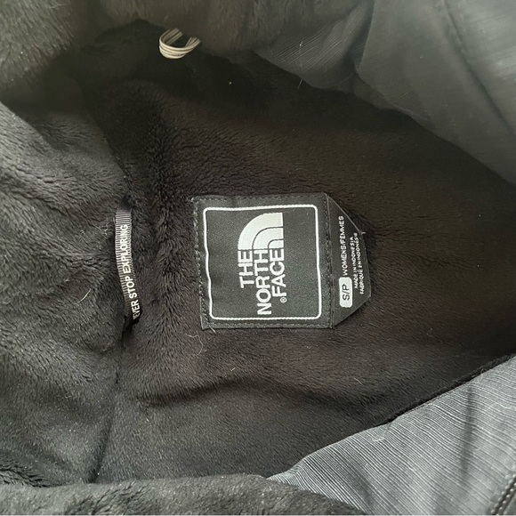 North face winter coat - Picture 4 of 4